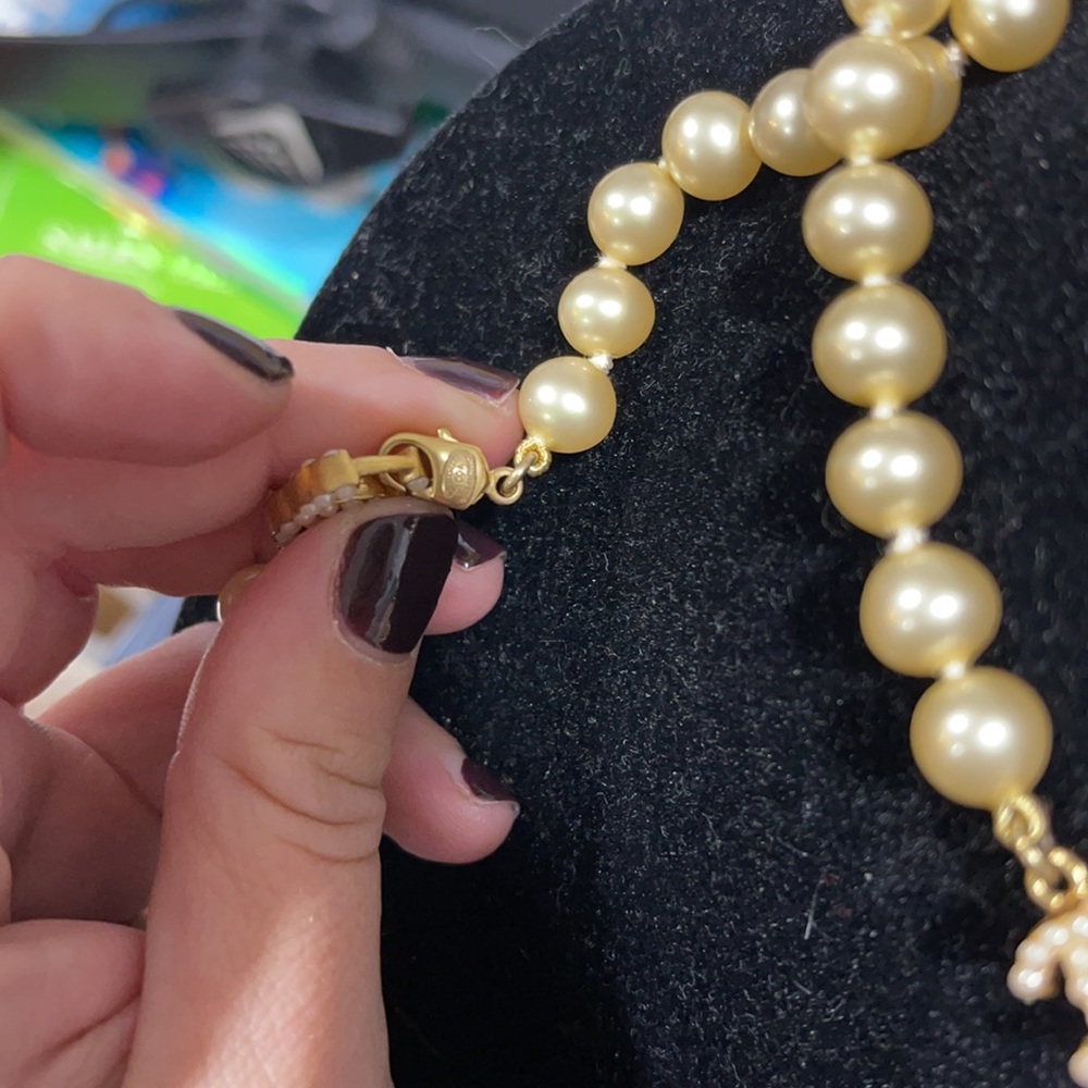 VINTAGE CHANEL PEARL STATION NECKLACE - Picture 7 of 8
